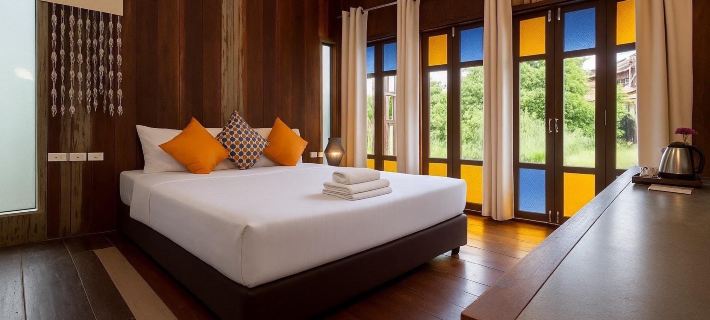 ChababaanCham Resort Hotel a Distretto di Amphawa