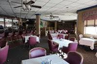 Findlay Inn and Conference Center Hotels in Findlay