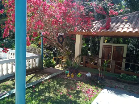 "RECANTO DO SOSSEGO " Villa in Cond. Closed 50 minutes from SP Отели в г. Майринки