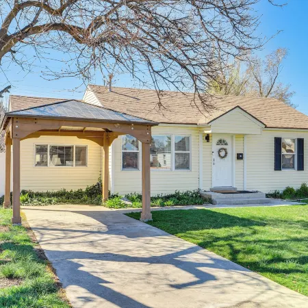 Charming Orem Home w/ Yard - Near BYU & Uvu!