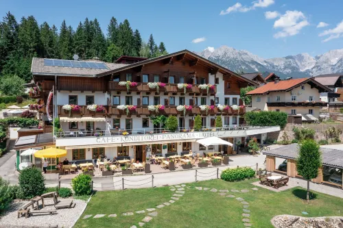Hotel Alpenpanorama Hotels in Soll