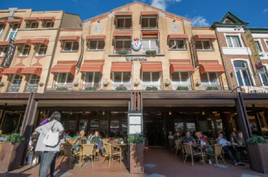 Queen Hotel Hoteles cerca de PSV Museum