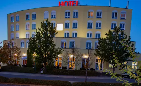 Hotel Belmondo Leipzig Airport Отели в г. Делич