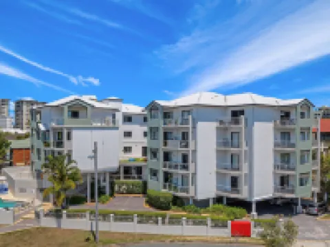 La Vida on Anzac Hotels in Redcliffe