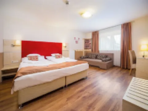 Hotel Piroska Hotels in Buk