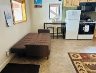 The Grotto Alaska 1BR Apartment, Near Katmai! Hoteles en King Salmon