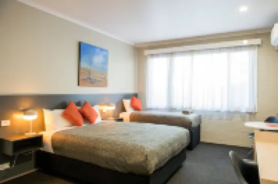 Central Deborah Motel