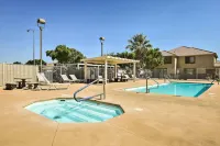 Mesquite Desert Retreat Near Golf and Casinos! - parking