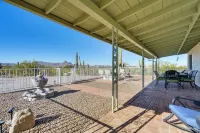 Classy Tucson Escape w/ Fire Pit on 5 Acres! - Pet friendly