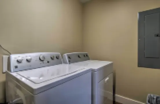 30 Mi to Crested Butte Dog-Friendly Home by River