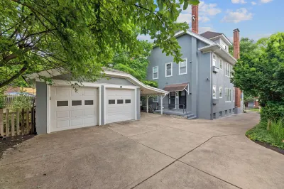 Cincinnati Apartment 1 Mi to Hyde Park Square! Hotels near Lunken Airport