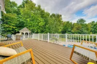 Deck for Entertaining: Belmont Group Getaway - Pools