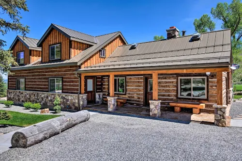 Renovated Historic Cabin ~ 25 Miles to Park City! - Homestays