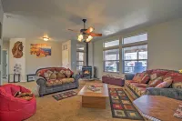 Beautiful Kanab Home w/ Yard - Walk to Restaurants
