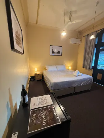 Bellbird Hotel Отели в г. Пакстон