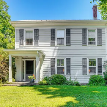 Historic Catskills Farmhouse: Ski, Hike & Relax!