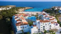 Fergus Style Carema Beach فنادق في Son Xoriguer