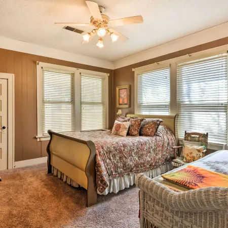 Charming Craftsman Home in Downtown Bartlesville!