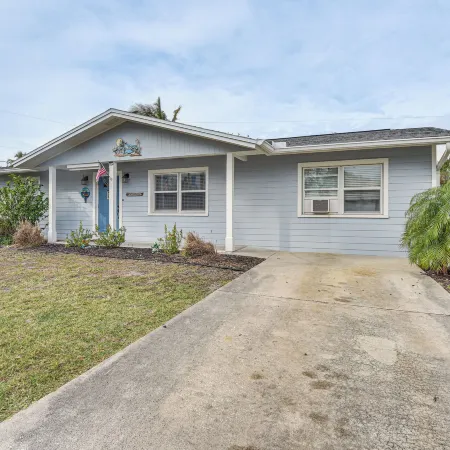 1 Mi to Anna Maria Island Pet-Friendly Retreat