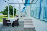 Seaborne Beach Resort فنادق في Manjakuppam