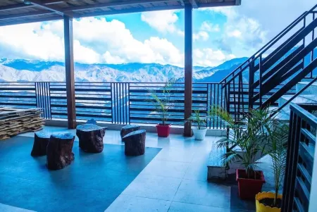 Hotel Forest View and Restaurant