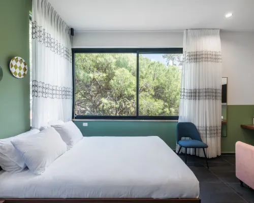 Domus Carmel Hotel Hotel dekat Pantai Carmel