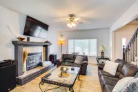 Spacious Olathe Home w/ Fireplace: Near Parks! - 3 stjerner