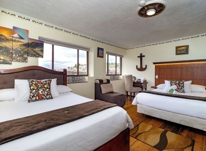 Friends Hotel & Rooftop - Historic Center & Museums