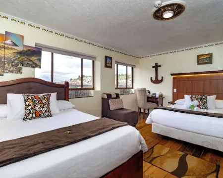 Friends Hotel & Rooftop - Historic Center & Museums Hotels in Quito