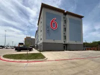 Studio 6 Dallas FairPark