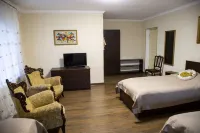 Art House Kutateli - Homestays