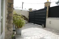 Chalet de Paris Hotels near Eglise Sainte Therese