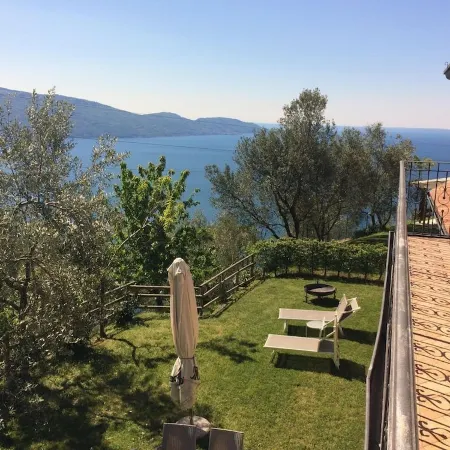Villa Stefano lake view