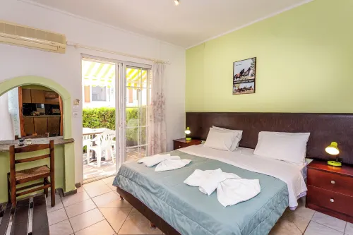 Melissa Gold Coast Hotels in Ormilia