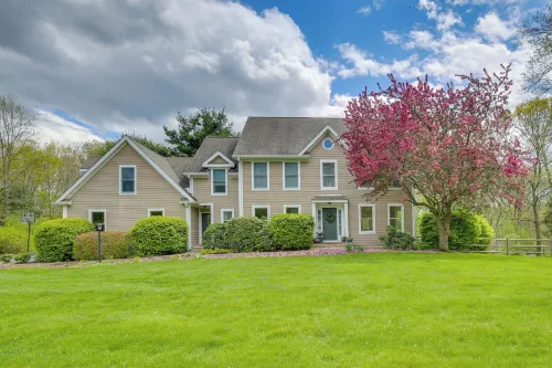 Heated Pool, 6 Acres: Beacon Area Vacation Rental