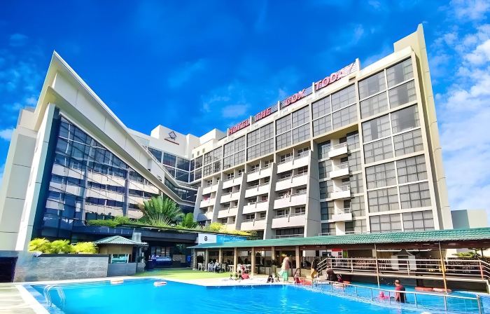 Hotel the Cox Today