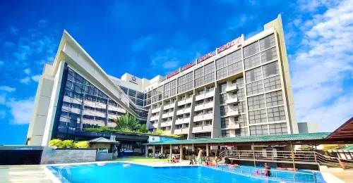 Hotel the Cox Today