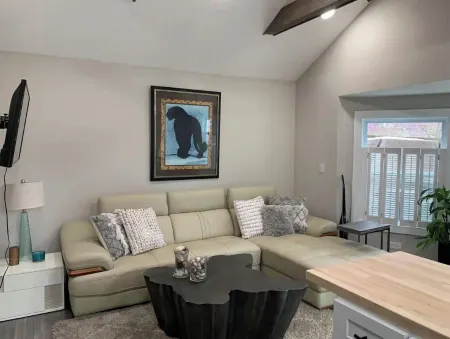 Adorable Cottage in Downtown Aiken