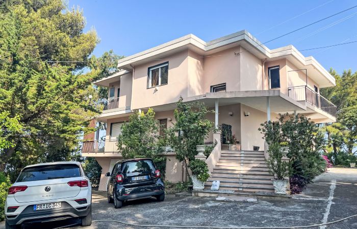 Villa Jose (Pgi212)