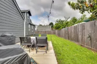 Charming McMinnville Home - Walk to Wineries! - parking