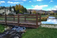 Luxe Vail Valley Retreat w/ Hot Tub! - 3-Star