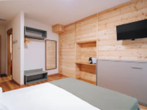 アオスタ ホリデー - パム パム アオスタのホテル