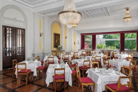 Grand Hotel Europe Отели рядом с достопримечательностью «Natur-Museum Luzern»