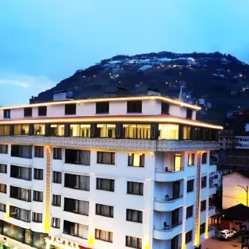 Bayrak Grand Hotel