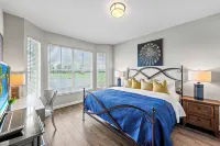 Solterra Vacation Rental Hotels in Lely Resort