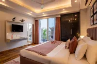 BedChambers Serviced Apartments, Sector 38 - Condos