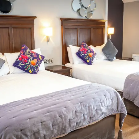 Nevins Newfield Inn Ltd