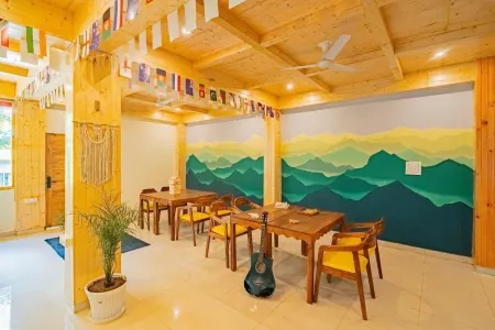The Hosteller Kasol Отели в г. Касоль