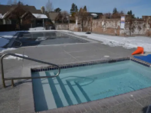 The Three Sisters Walk to Downtown Sisters Hotels in Sisters