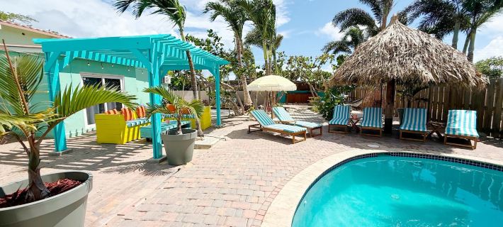 Aruba Palms Escape Suites Hoteles en Palm Beach